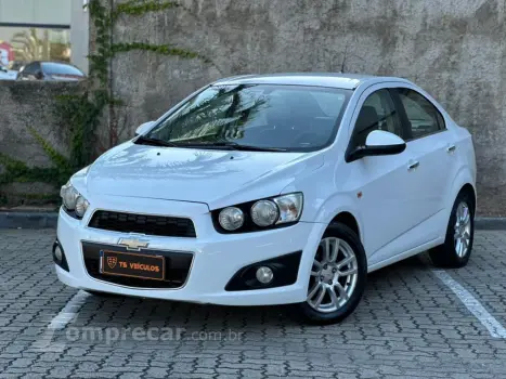 CHEVROLET SONIC 1.6 LTZ SEDAN 16V FLEX 4P AUTOMÁTICO 4 portas