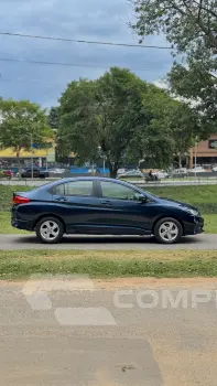 CITY 1.5 DX Sedan 16V