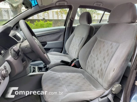 VECTRA 2.0 MPFI Elegance 8V