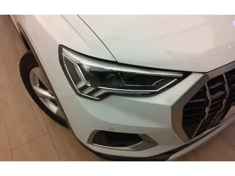 Q3 2.0 40 TFSI GASOLINA PERFORMANCE QUATTRO TIPTRONIC