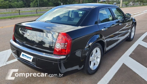 300 C 5.7 Hemi Sedan V8 16V