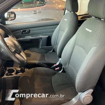 Strada Freedom 1.4 Flex 8V CD