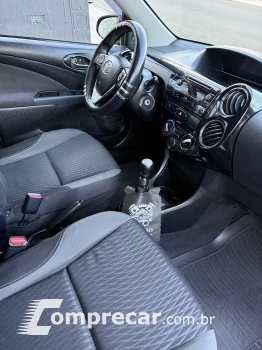 ETIOS 1.5 XS Sedan 16V