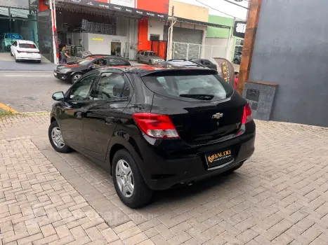 ONIX HATCH LS 1.0 8V FlexPower 5p Mec.