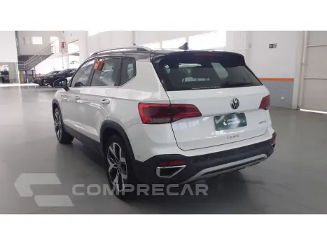 TAOS 1.4 250 TSI TOTAL FLEX HIGHLINE AUTOMÁTICO