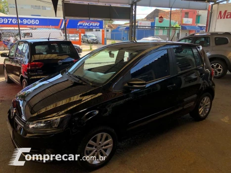 Volkswagen Fox Connect 1.6 Flex 8V 5p 4 portas