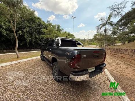 HILUX 2.8 D-4D TURBO DIESEL CD SR 4X4 AUTOMÁTICO