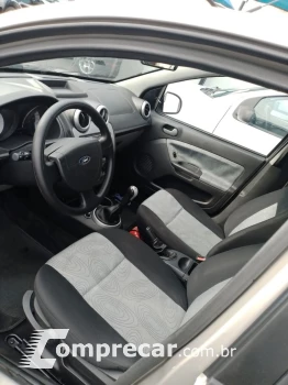 Fiesta Sedan 1.6 4P FLEX