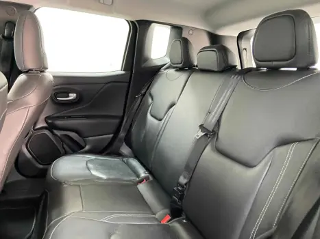 RENEGADE 1.3 T270 TURBO FLEX LONGITUDE AT6