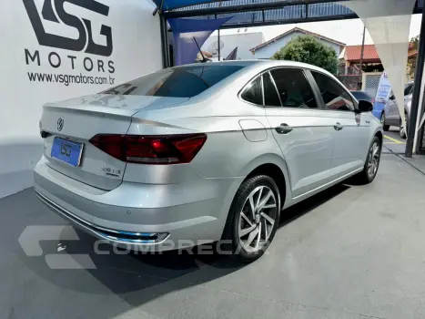 Virtus 1.0 4P 200 TSI FLEX HIGHLINE AUTOMÁTICO