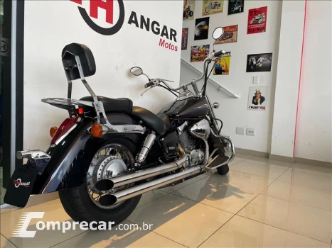 SHADOW 750