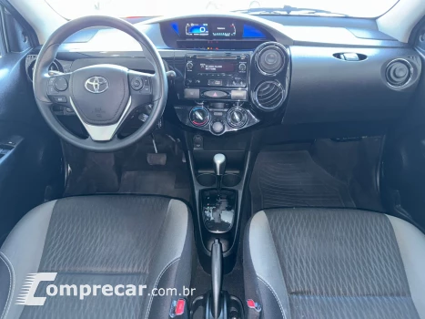 Étios Sedan XS 1.5