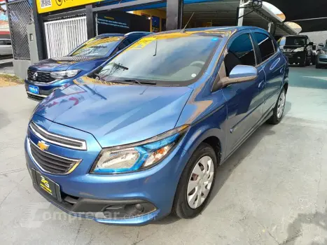 CHEVROLET ONIX HATCH LT 1.4 8V FlexPower 5p Mec. 4 portas