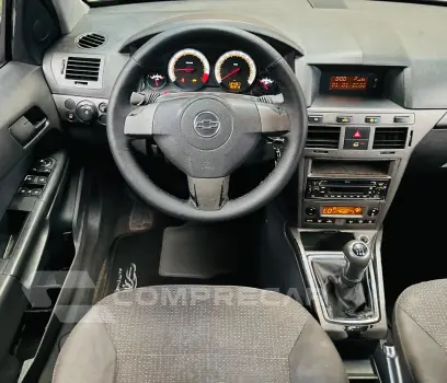 VECTRA 2.0 MPFI Expression 8V