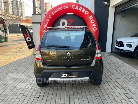 SANDERO 1.6 16V SCE Stepway