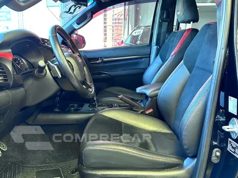 HILUX 2.8 D-4D TURBO DIESEL CD GR-S 4X4 AUTOMÁTICO