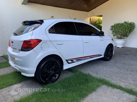 ONIX 1.4 MPFI Effect 8V