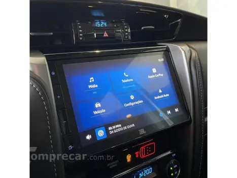 HILUX SW4 2.8 D-4D TURBO DIESEL SRX 7L 4X4 AUTOMÁTICO