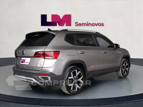 TAOS 1.4 250 TSI TOTAL FLEX HIGHLINE AUTOMÁTICO