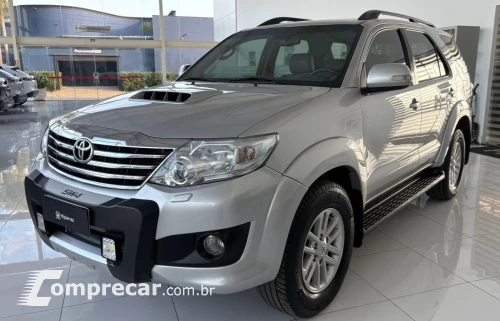 Hilux SW4 SRV 3.0 4X4 (7 Lugares)