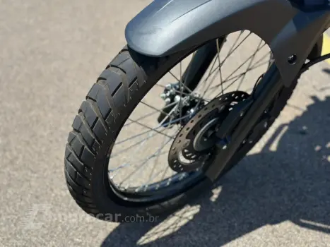 XRE 300 SAHARA ADVENTURE