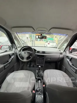 MERIVA 1.8 MPFI JOY 8V