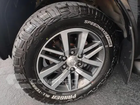 HILUX CD SRV 4X4 2.8 TDI DIESEL AUT.