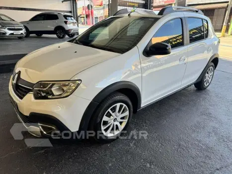 Renault SANDERO SZE10MT 4 portas