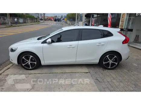 V40 2.0 T4 KINETIC GASOLINA 4P AUTOMÁTICO