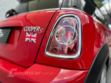 COOPER 1.6 S 16V TURBO GASOLINA 2P AUTOMÁTICO