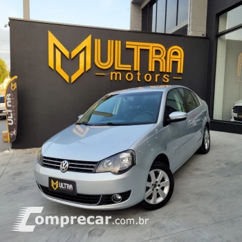 Volkswagen Polo Sed./Sed. COMF. 2.0/2.0 Flex 8V 4p 4 portas