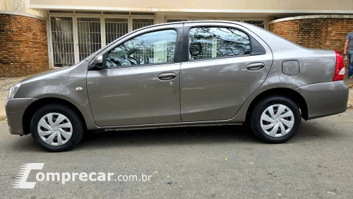 ETIOS 1.5 XS Sedan 16V