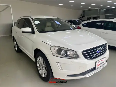 XC60 2.0 T5 DYNAMIC FWD TURBO GASOLINA 4P AUTOMÁT