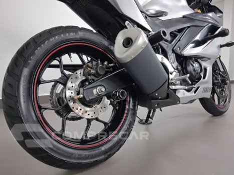 YAMAHA YZF R3 ABS