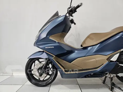 PCX 160 Deluxe