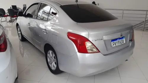 Versa Sedan 1.6 16V 4P FLEX SL