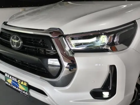 HILUX 2.8 D-4D TURBO DIESEL CD SRX 4X4 AUTOMÁTICO