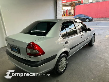 FIESTA 1.0 MPI Street Sedan 8V