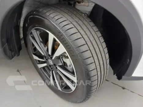 KICKS PLAY 1.6 16V FLEXSTART SENSE XTRONIC