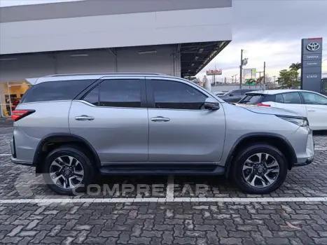 HILUX SW4 2.8 D-4D TURBO DIESEL SRX PLATINUM 4X4