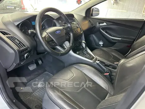 FOCUS 2.0 Titanium Hatch 16V