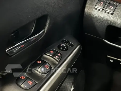 KICKS 1.6 16V FLEXSTART SV 4P XTRONIC