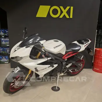 DAYTONA 675R