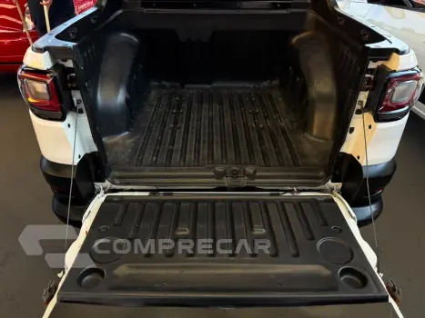 Strada Freedom 1.3 Flex 8V CD