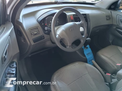 Tucson GL Automática