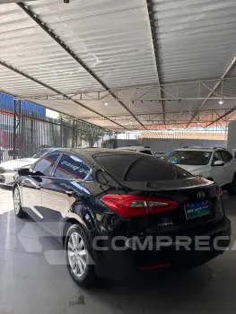 CERATO 1.6 E.213 Sedan 16V
