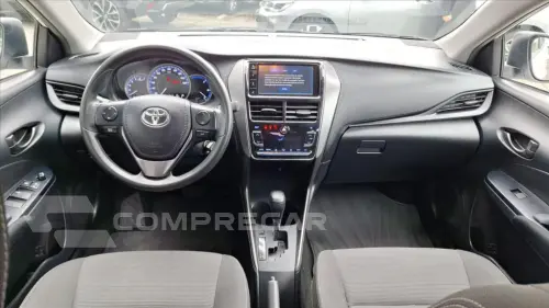 YARIS 1.5 16V FLEX SEDAN XL LIVE MULTIDRIVE