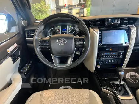 HILUX SW4 2.8 D-4d Turbo Diamond 7L 4X4