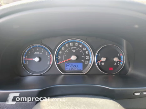 SANTA FÉ 2.7 MPFI GLS 7 Lugares V6 24V