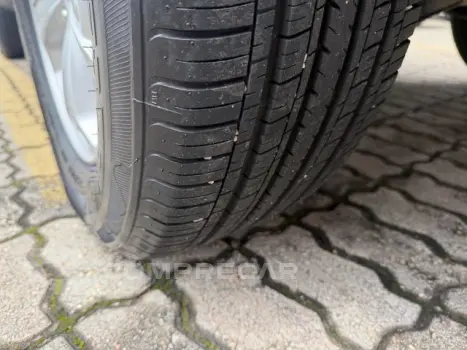 TUCSON - 2.0 MPFI GLS 16V 143CV 2WD 4P AUTOMÁTICO